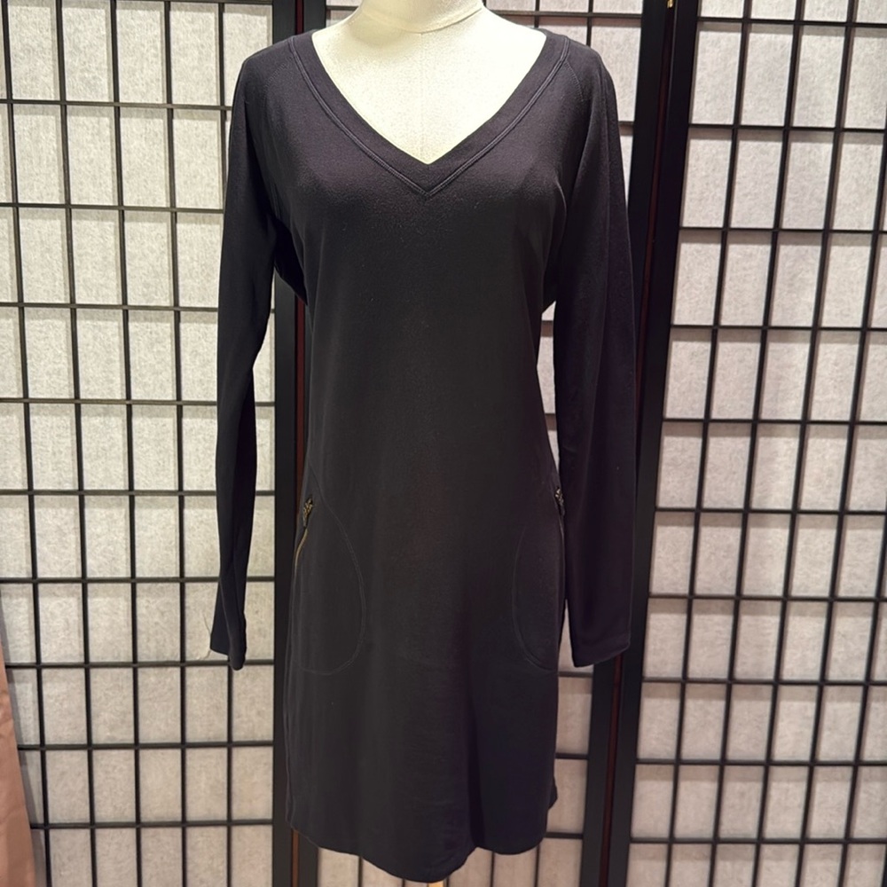 Athleta Dress with Zipper Pockets, size M